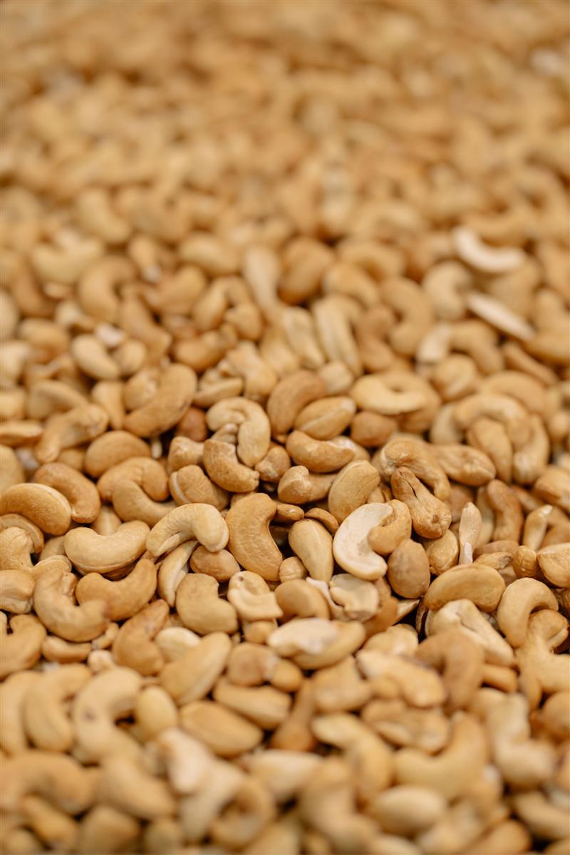 Roasted cashew nuts